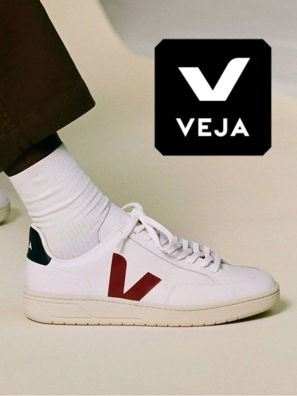 VEJA V-12 Leather Sneaker in Extra White & Marsala Nautico size 8 NIB!!